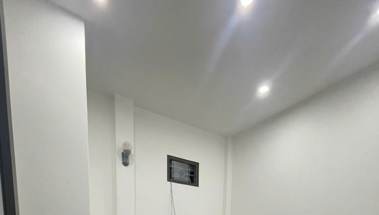 CHO THUÊ NHÀ NGÕ BẠCH MAI, HAI BÀ TRƯNG, 50M2, 3 TẦNG, 3 NGỦ, 2 WC, 12 TRIỆU (CÓ THƯƠNG LƯỢNG)